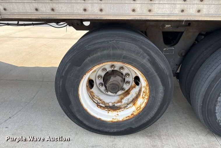 image for item EV1861 2005 Wabash dry van trailer