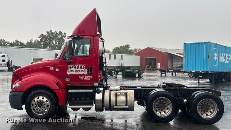 image for item EV1865 2017 International ProStar 122  semi truck