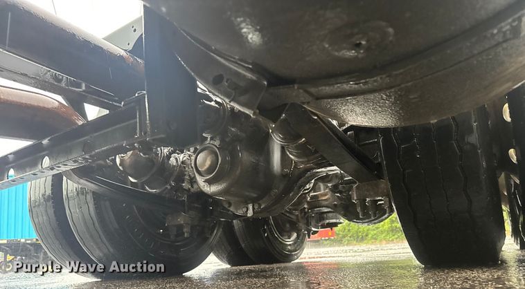 image for item EV1865 2017 International ProStar 122  semi truck