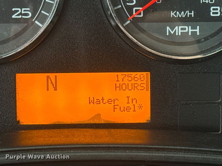 image for item EV1865 2017 International ProStar 122  semi truck