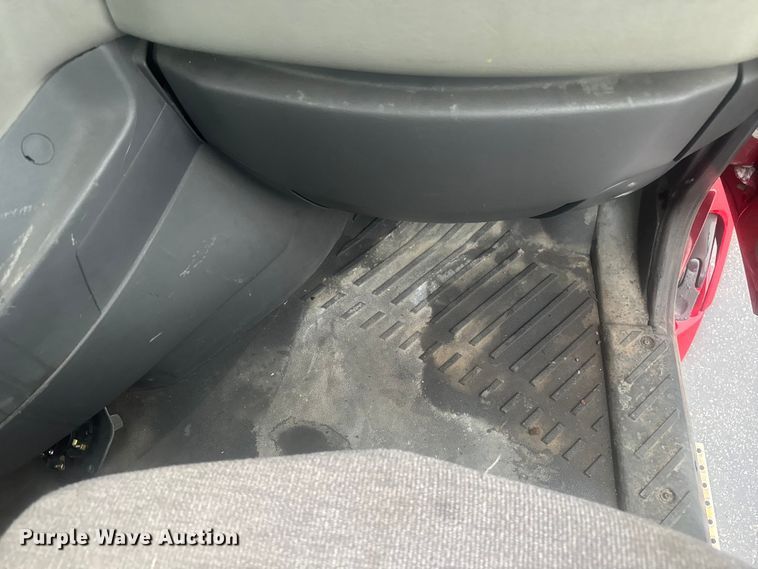 image for item EV1865 2017 International ProStar 122  semi truck