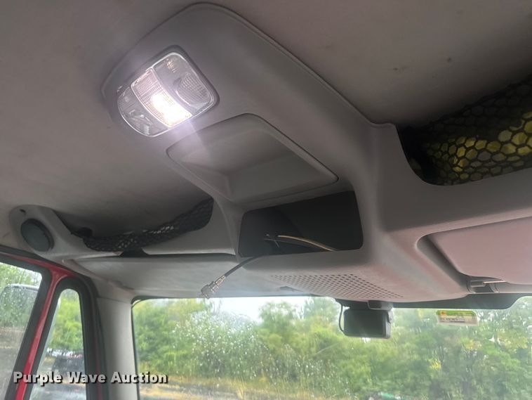 image for item EV1865 2017 International ProStar 122  semi truck