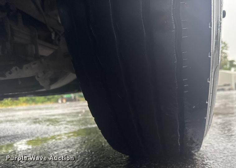 image for item EV1865 2017 International ProStar 122  semi truck