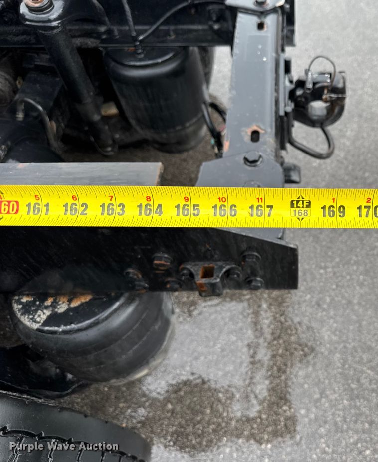 image for item EV1866 2019 Kenworth T680 semi truck