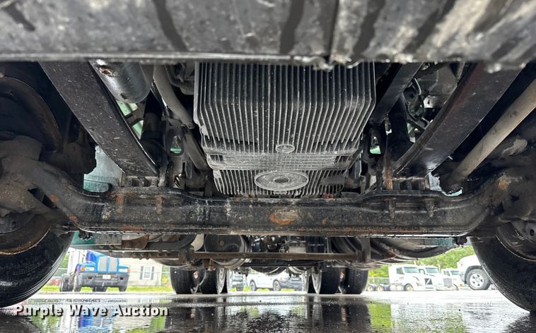 image for item EV1866 2019 Kenworth T680 semi truck