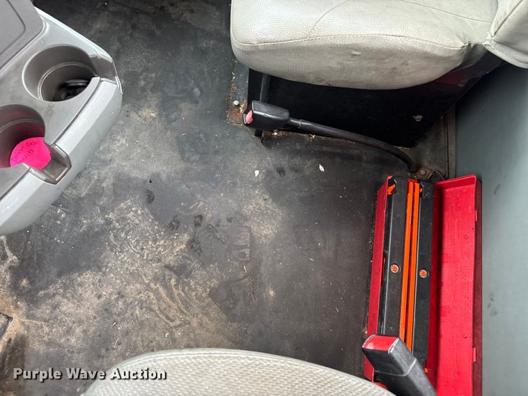 image for item EV1866 2019 Kenworth T680 semi truck