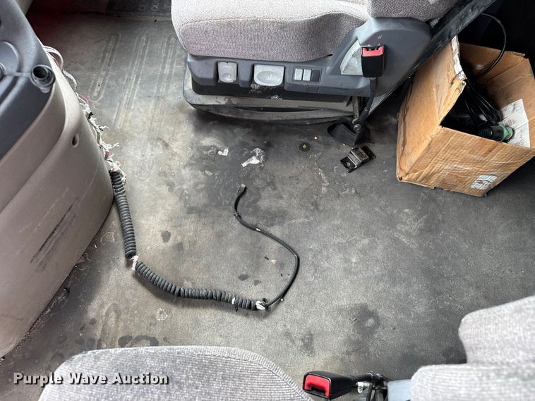 image for item EV1867 2017 Freightliner semi truck