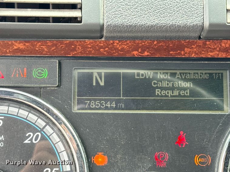 image for item EV1867 2017 Freightliner semi truck