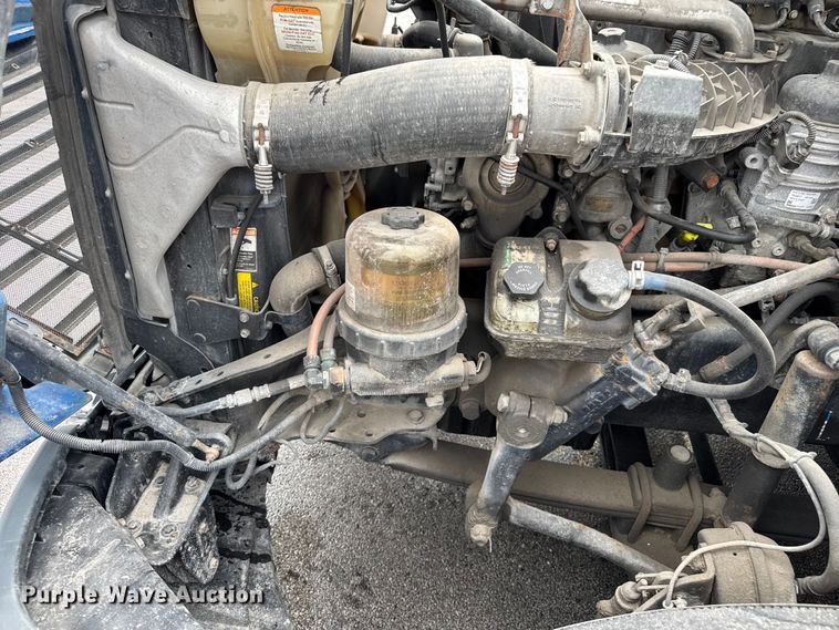 image for item EV1867 2017 Freightliner semi truck