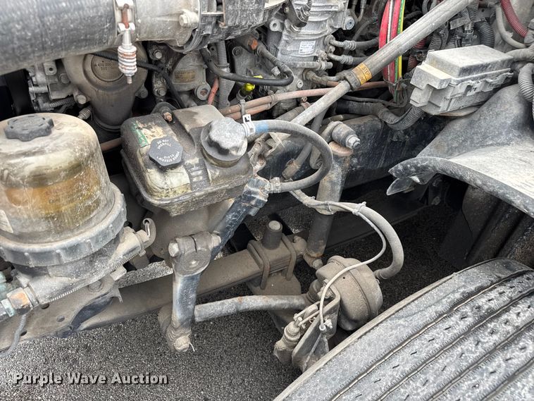 image for item EV1867 2017 Freightliner semi truck