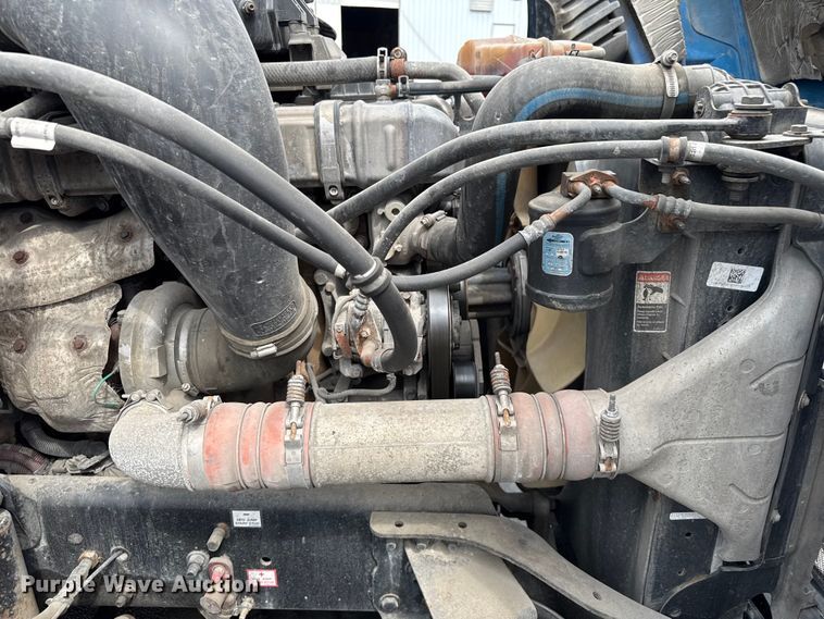 image for item EV1867 2017 Freightliner semi truck