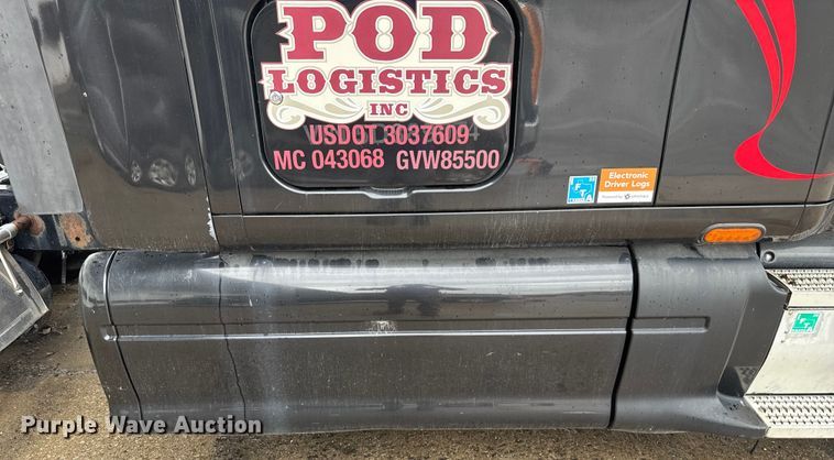 image for item EV1869 2005 Peterbilt 387 semi truck