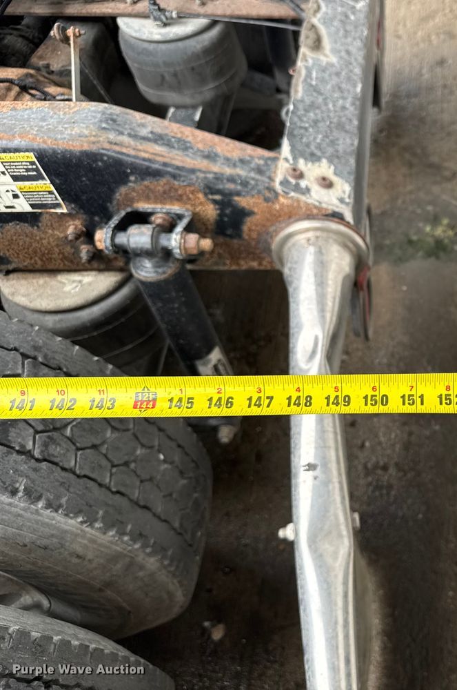 image for item EV1869 2005 Peterbilt 387 semi truck