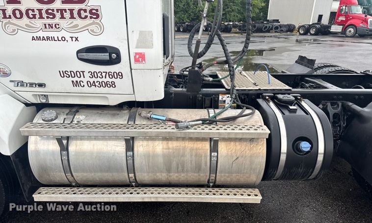 image for item EV1873 2019 Kenworth T880 semi truck