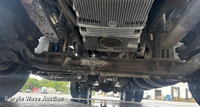 image for item EV1873 2019 Kenworth T880 semi truck