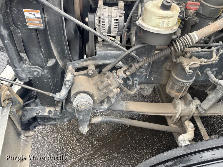 image for item EV1873 2019 Kenworth T880 semi truck