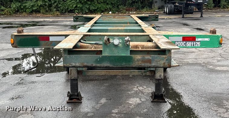 image for item EV1874 2002 Chassis King container trailer