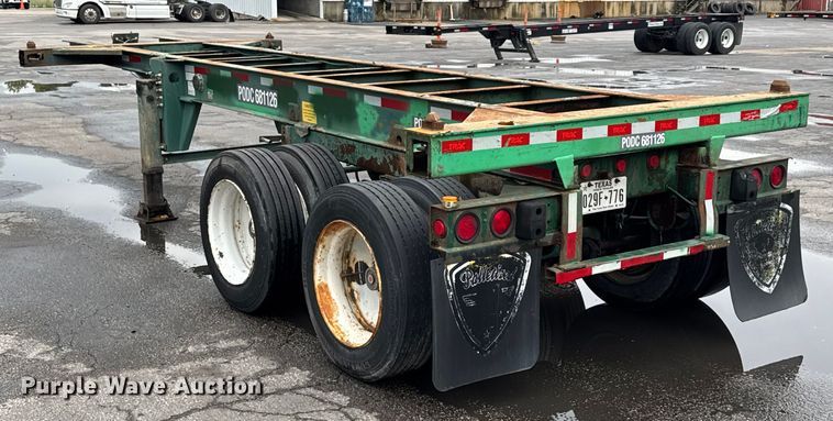 image for item EV1874 2002 Chassis King container trailer