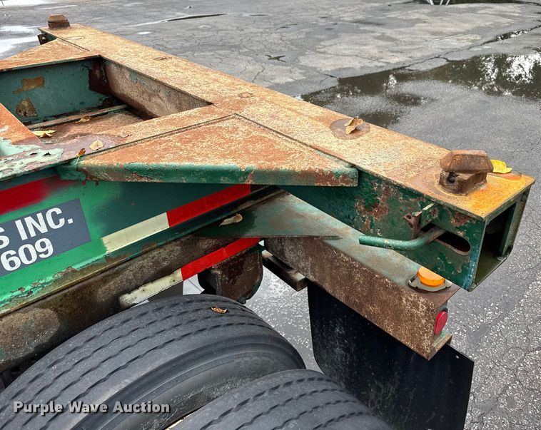 image for item EV1874 2002 Chassis King container trailer