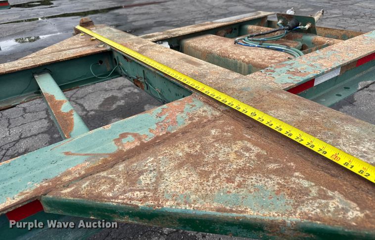 image for item EV1874 2002 Chassis King container trailer