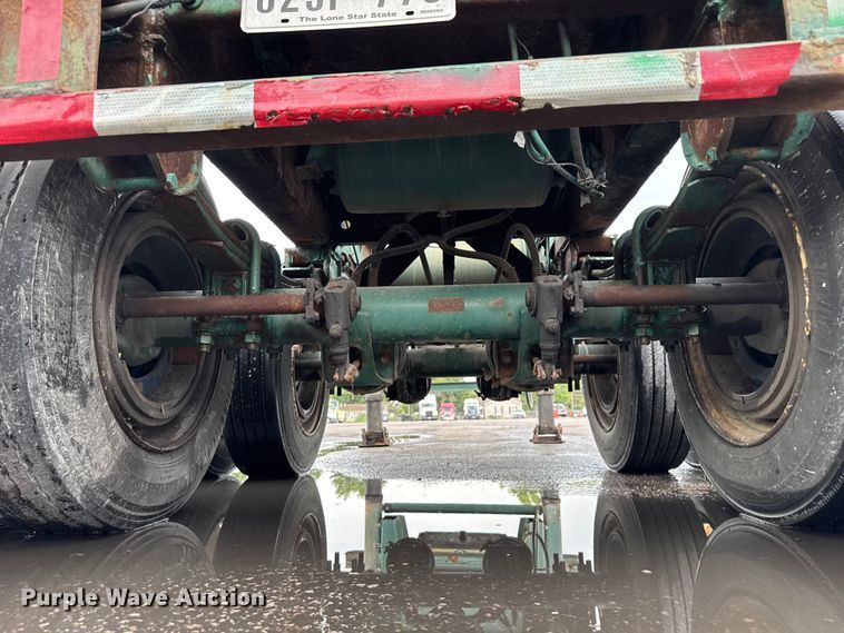 image for item EV1874 2002 Chassis King container trailer