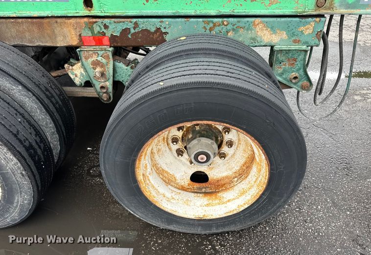 image for item EV1874 2002 Chassis King container trailer