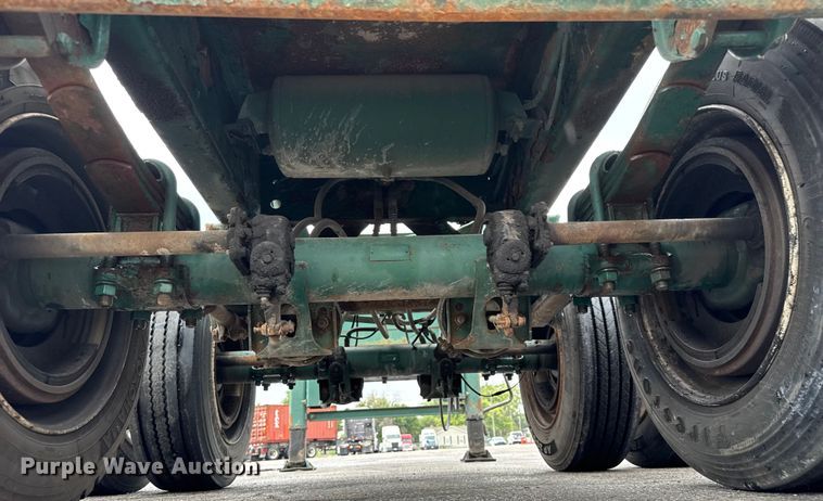 image for item EV1875 2002 Chassis King container trailer