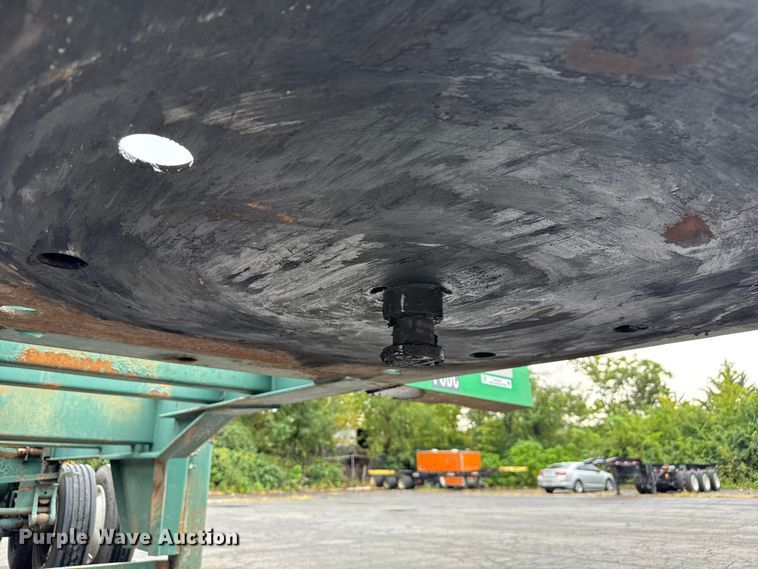 image for item EV1875 2002 Chassis King container trailer