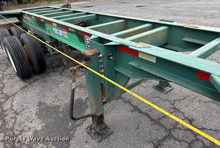 image for item EV1875 2002 Chassis King container trailer