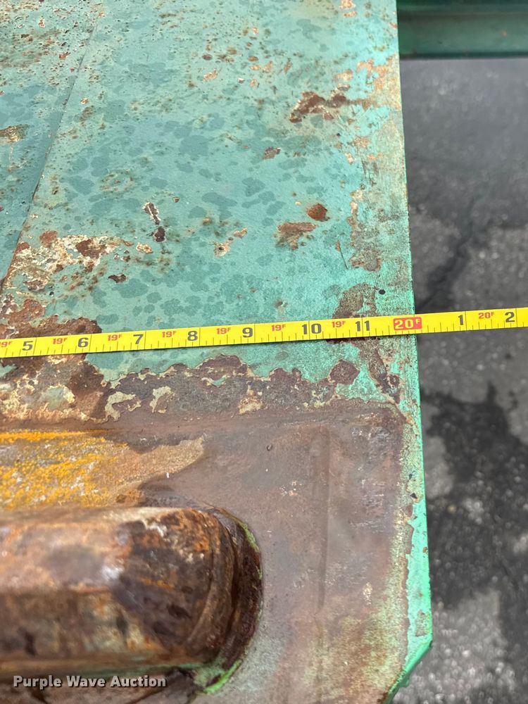 image for item EV1875 2002 Chassis King container trailer