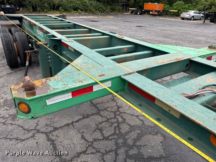 image for item EV1875 2002 Chassis King container trailer