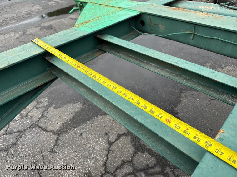 image for item EV1875 2002 Chassis King container trailer