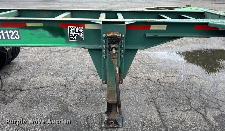 image for item EV1875 2002 Chassis King container trailer