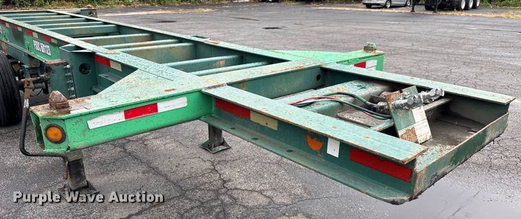 image for item EV1875 2002 Chassis King container trailer
