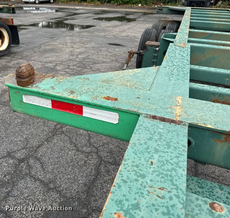 image for item EV1875 2002 Chassis King container trailer