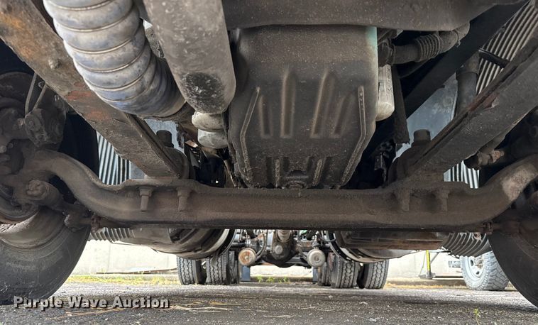 image for item EV1877 2008 Volvo  VNL semi truck