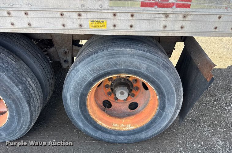 image for item EV1884 1998 Wabash dry van trailer