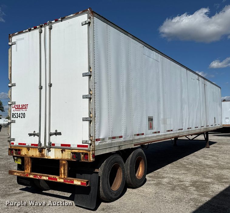 image for item EV1885 2002 Manac dry van trailer