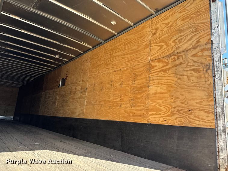 image for item EV1885 2002 Manac dry van trailer