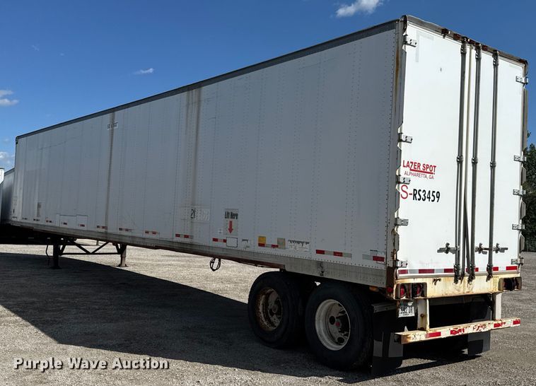 image for item EV1886 2002 Manac dry van trailer