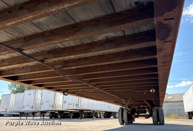 image for item EV1886 2002 Manac dry van trailer