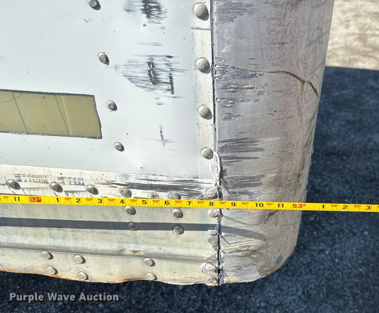 image for item EV1886 2002 Manac dry van trailer