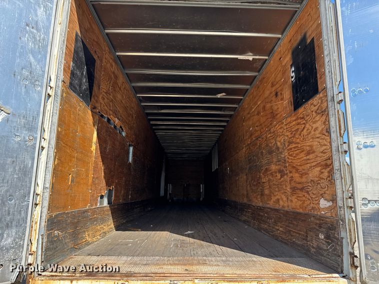 image for item EV1886 2002 Manac dry van trailer