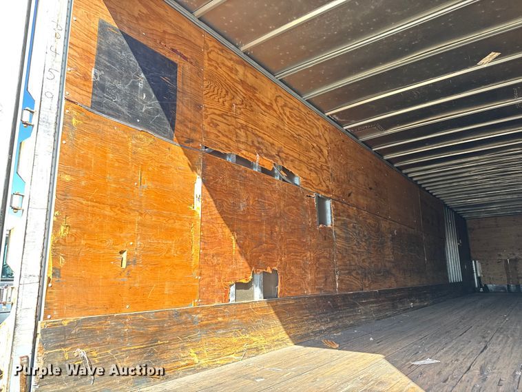 image for item EV1886 2002 Manac dry van trailer