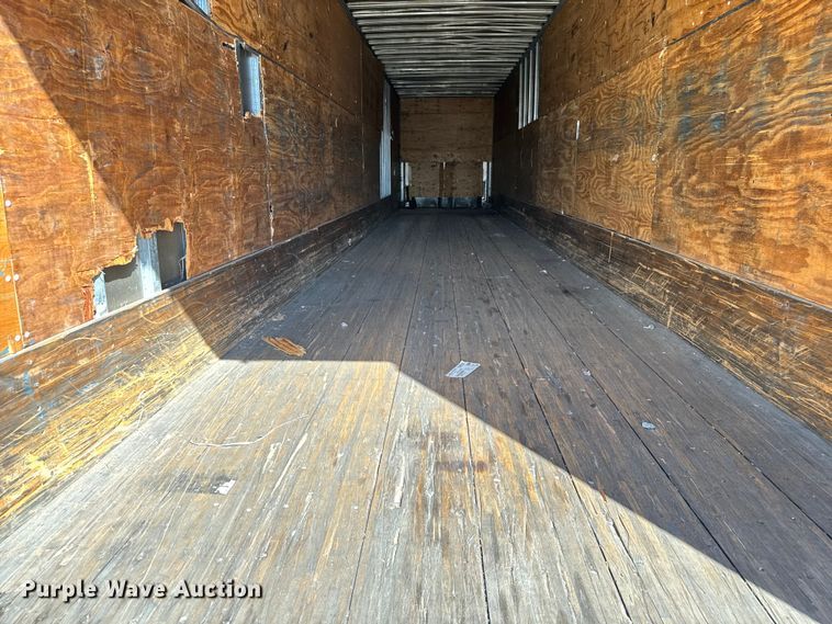 image for item EV1886 2002 Manac dry van trailer