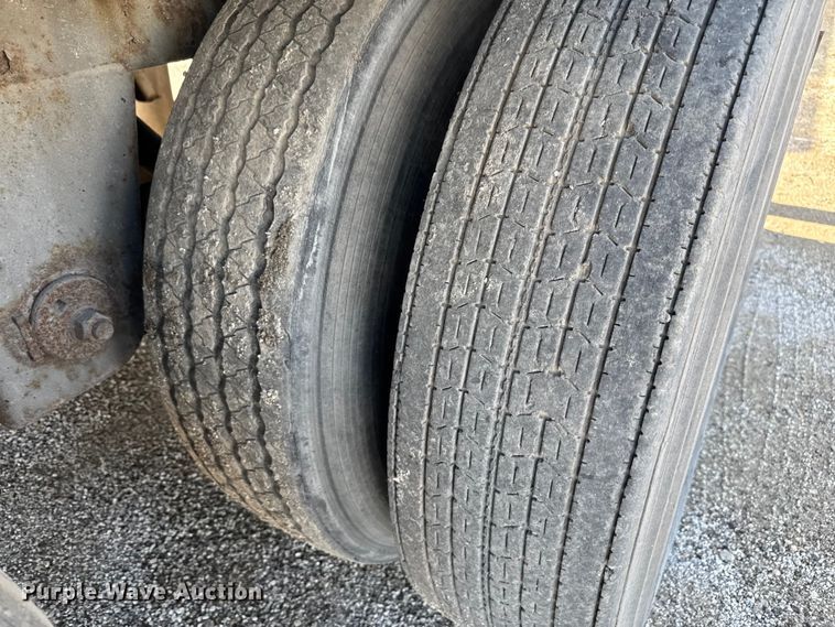 image for item EV1888 2000 Great Dane dry van trailer