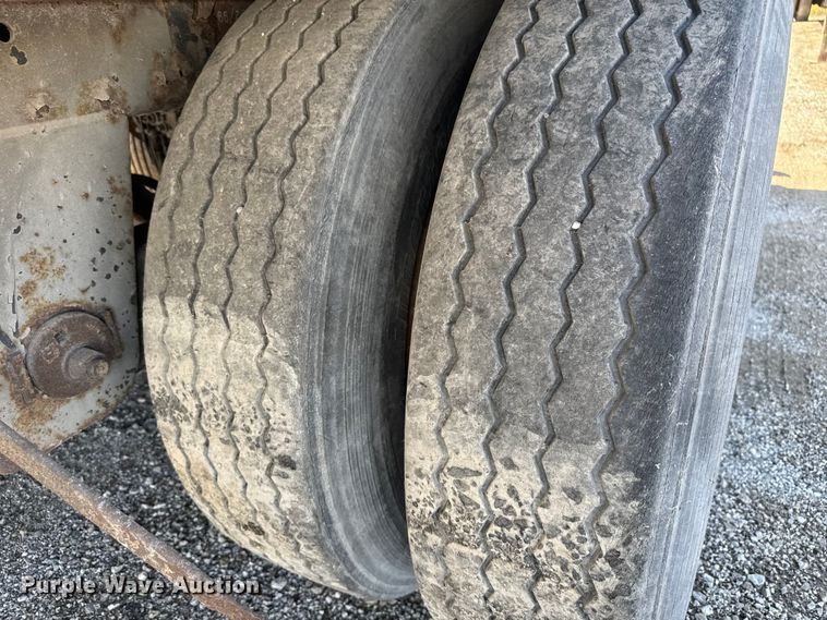 image for item EV1888 2000 Great Dane dry van trailer