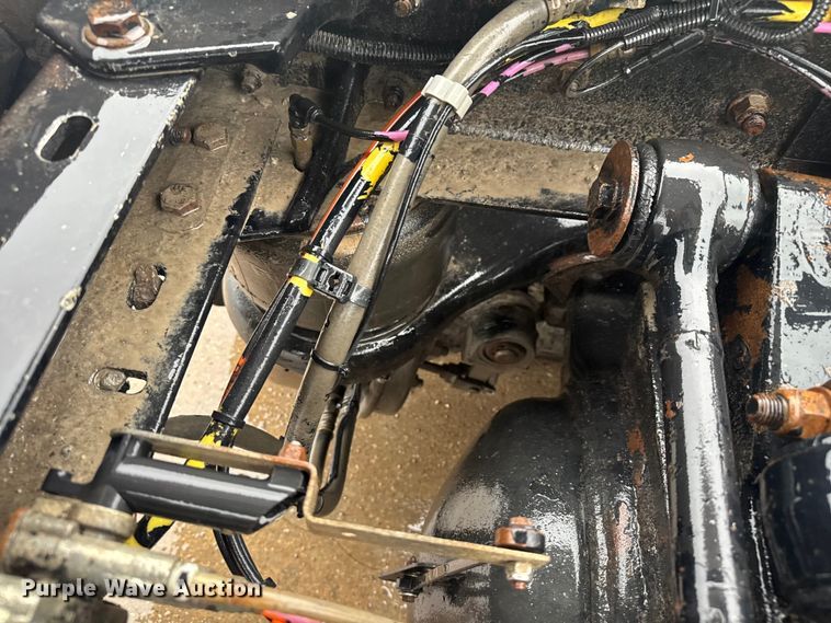 image for item EV1900 2003 Kenworth T600 semi truck