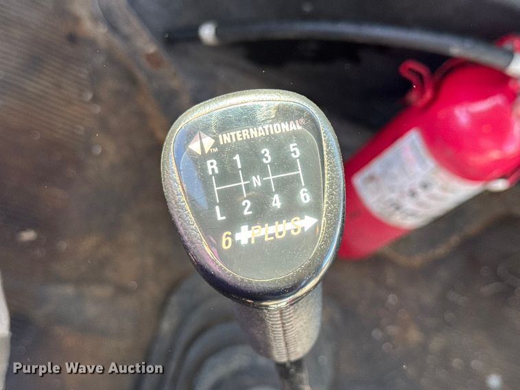 image for item EV1958 1997 International 4700 rollback truck