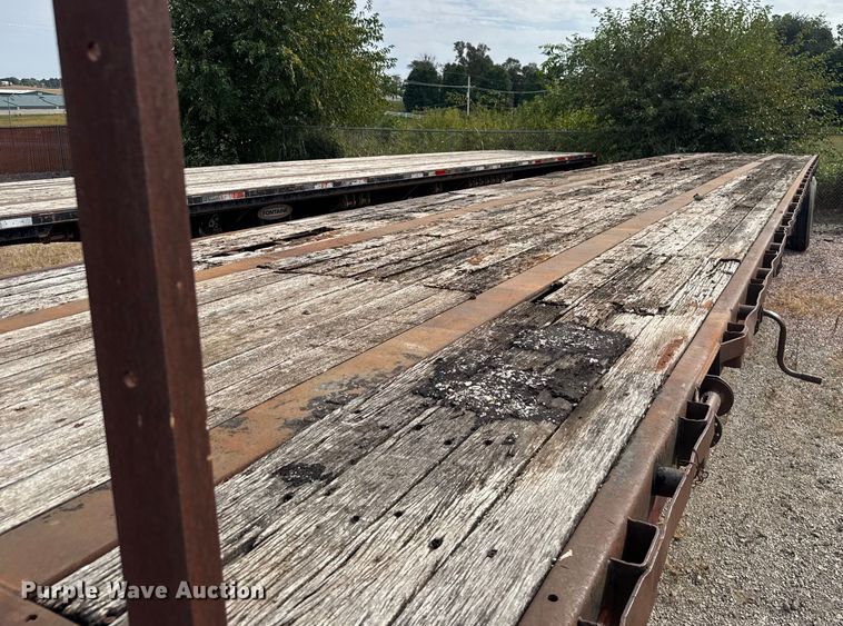 image for item EV1988 1987 Dorsey flatbed trailer